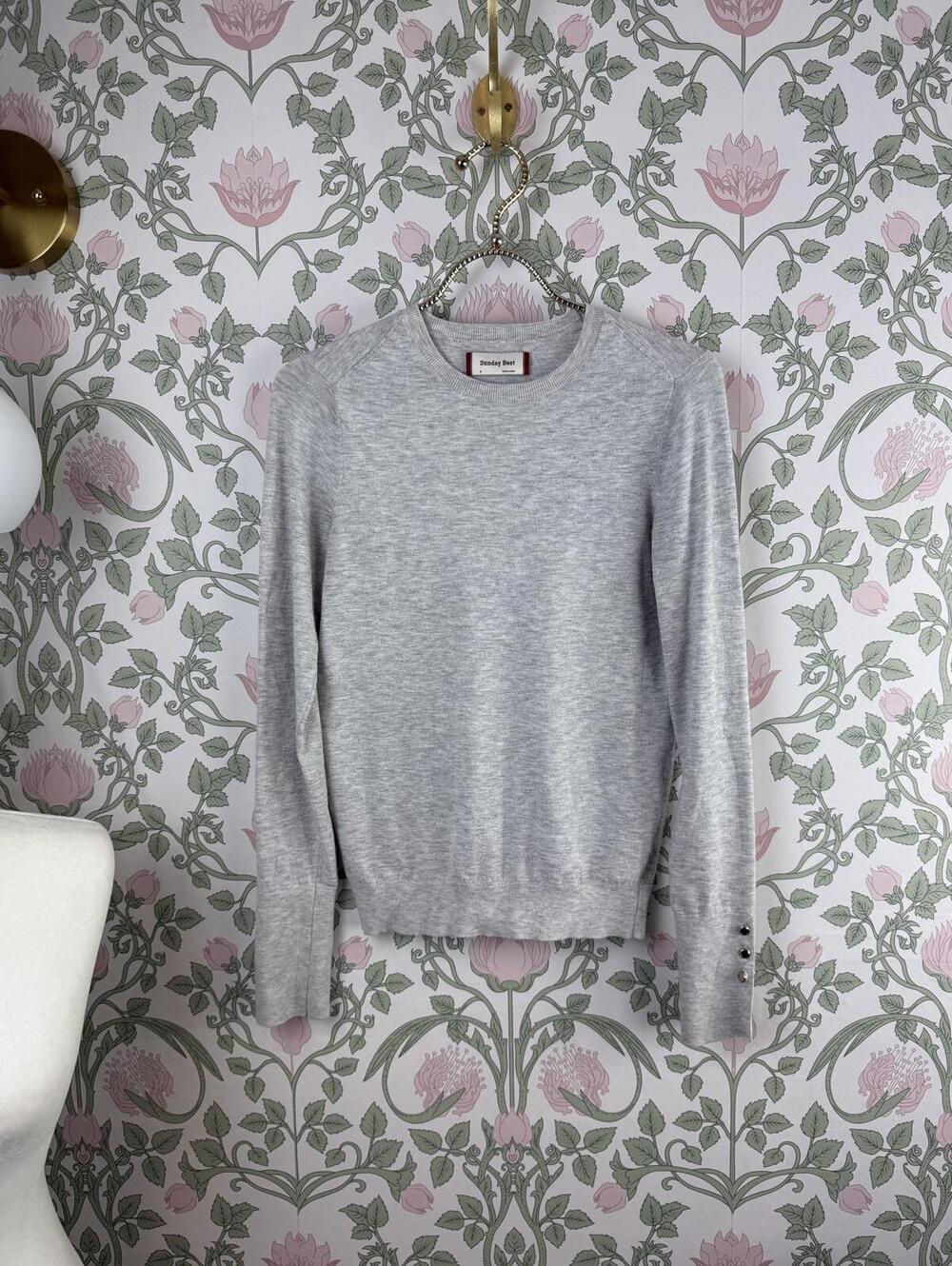 Sunday Best by Aritzia Light Gray Knit Sweater with Button Detail - Size - Small